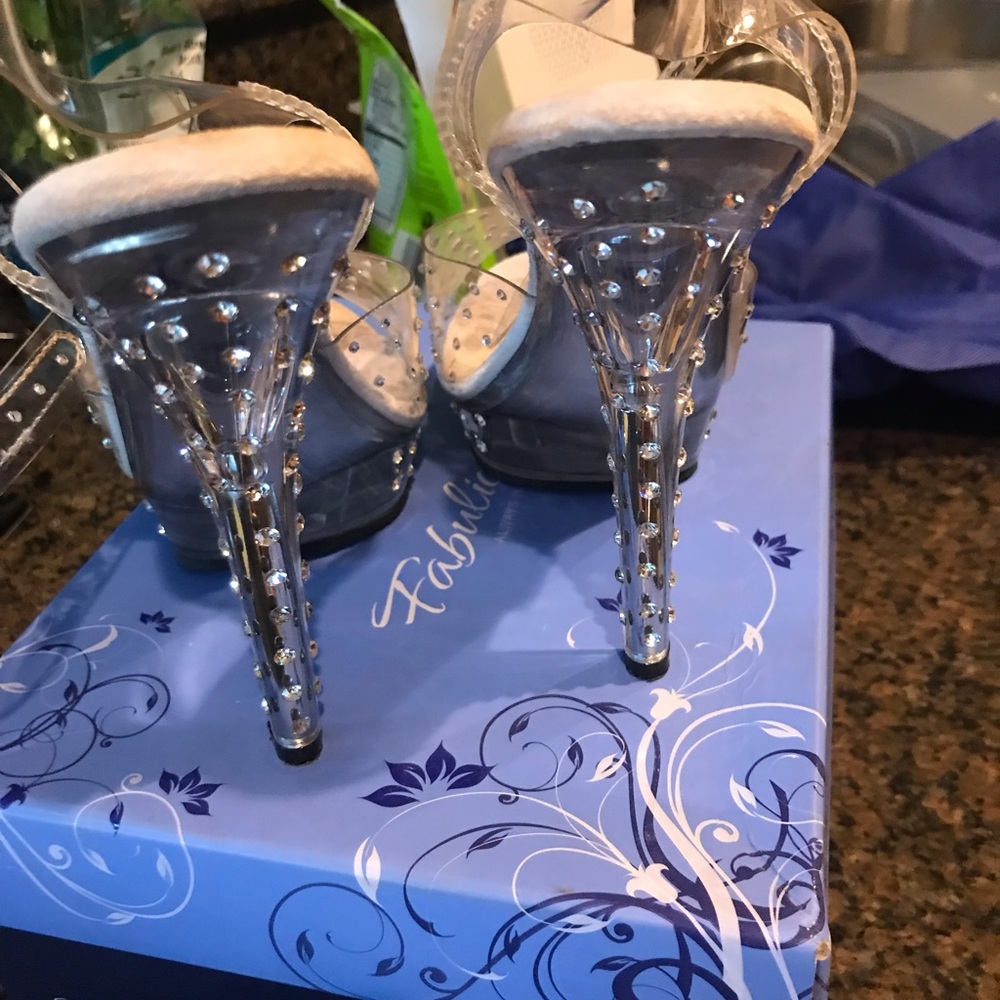 Beautiful bling high heels. - Picture 4 of 5